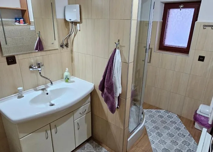 Ilonka Oravice Alpesi faház *